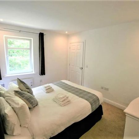Beautiful Loch Side Apartment With Panoramic Views フォート・ウィリアム エクステリア 写真